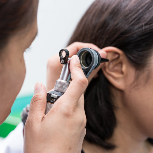 ear-4
